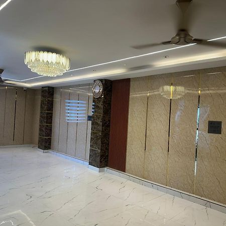 Hotel Kritika Greater Noida Zewnętrze zdjęcie