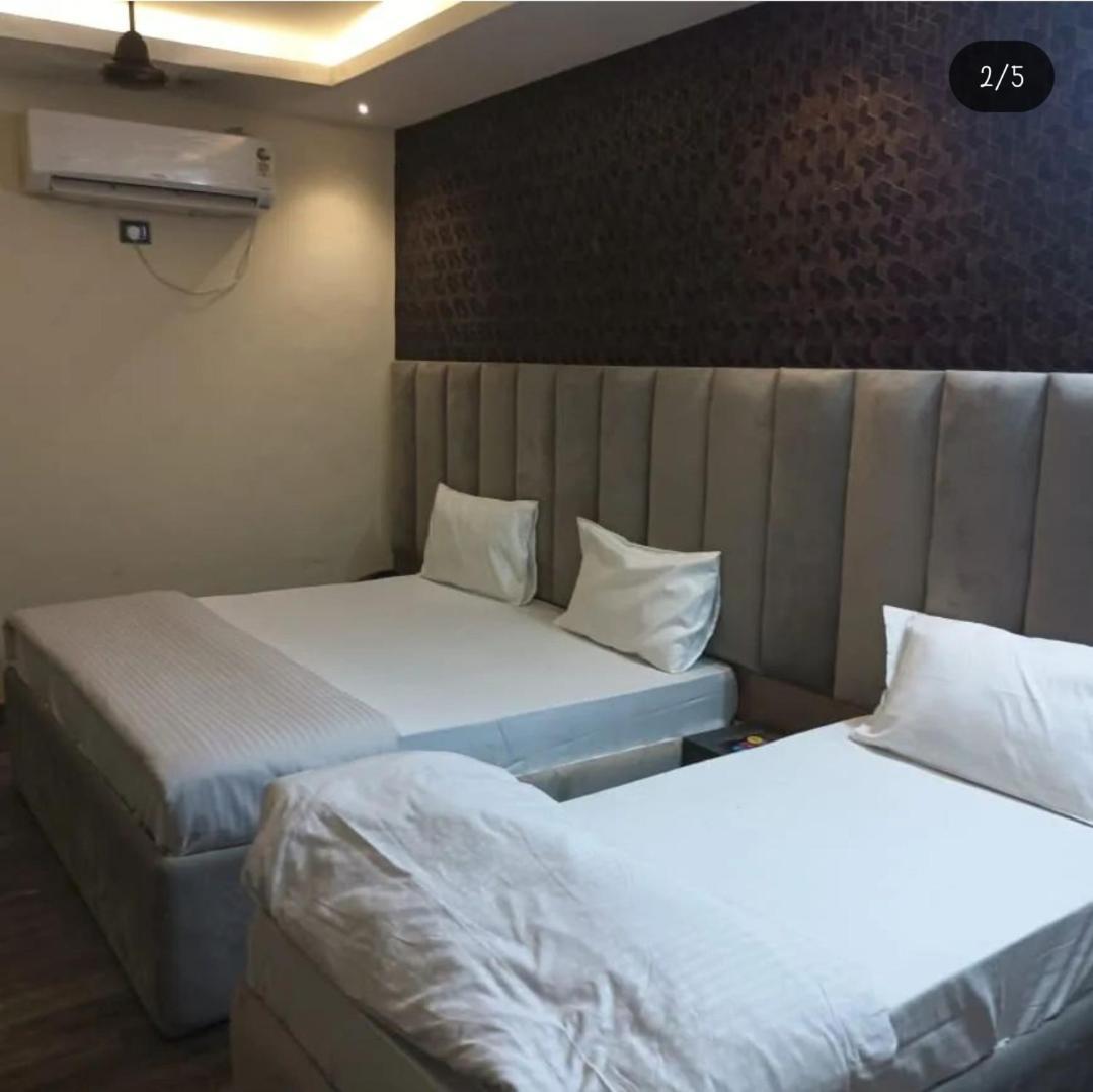 Hotel Kritika Greater Noida Zewnętrze zdjęcie