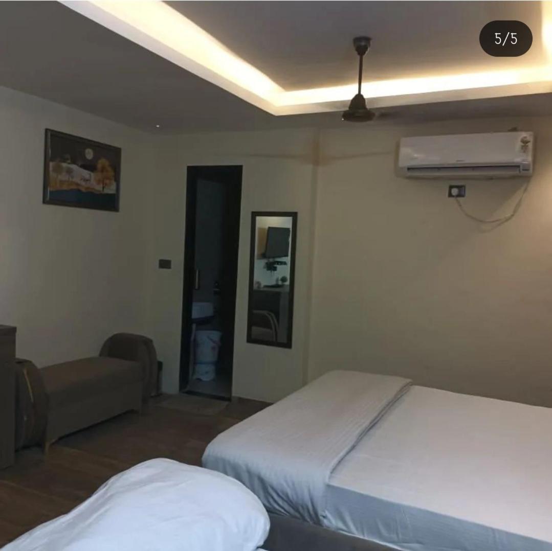 Hotel Kritika Greater Noida Zewnętrze zdjęcie